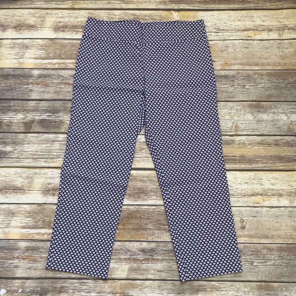 Margaret M geometric print pull on cropped slimming pants
